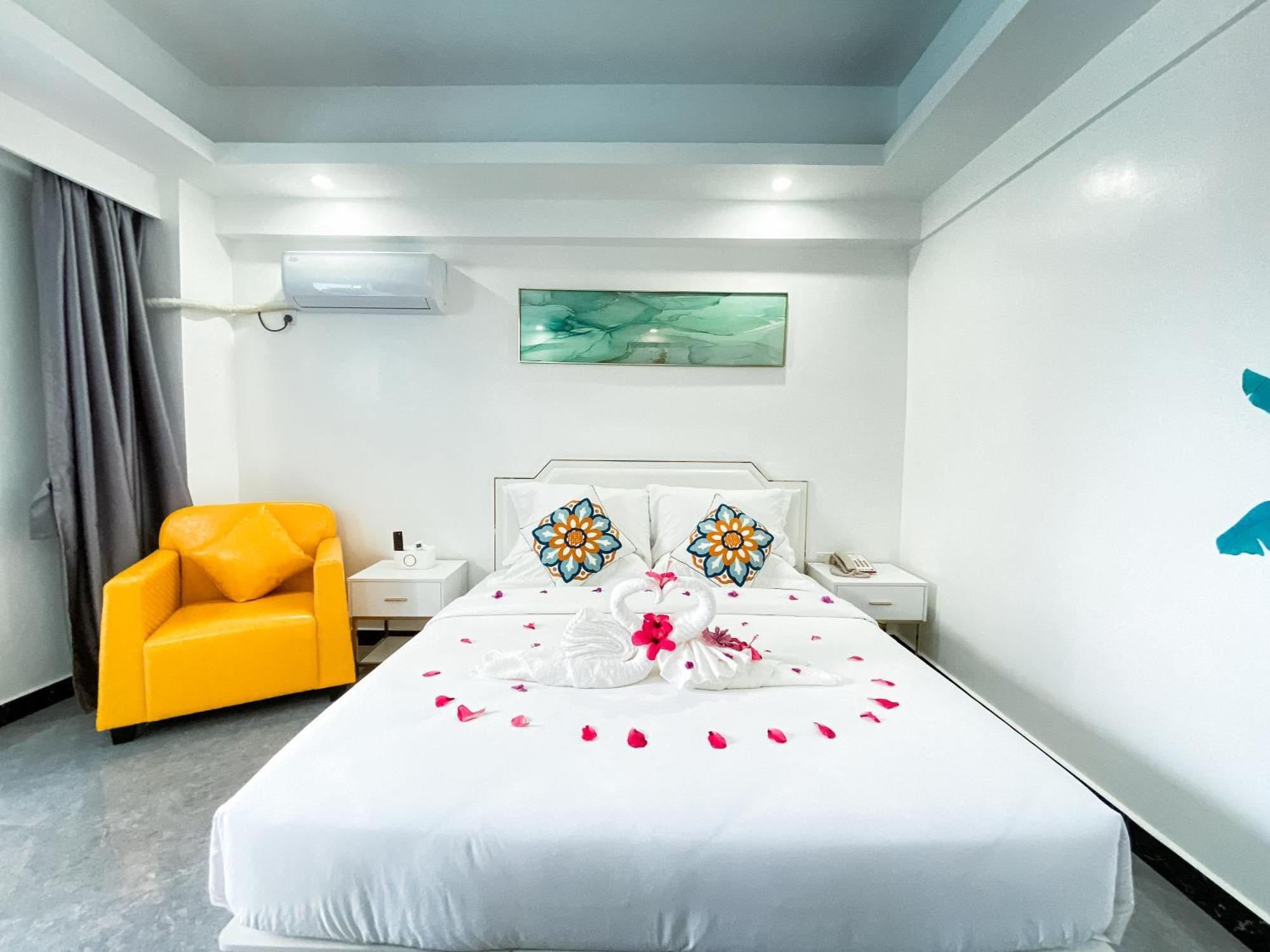 Bohol Dolphin Bay Resort Panglao-stad Buitenkant foto